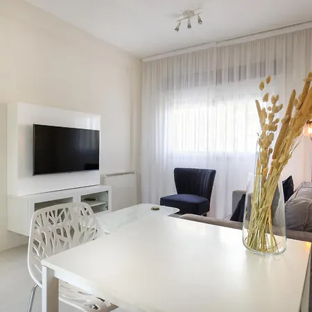 Phaedrus Living Mini Art House Pollock Apartment Nicosia Exterior photo