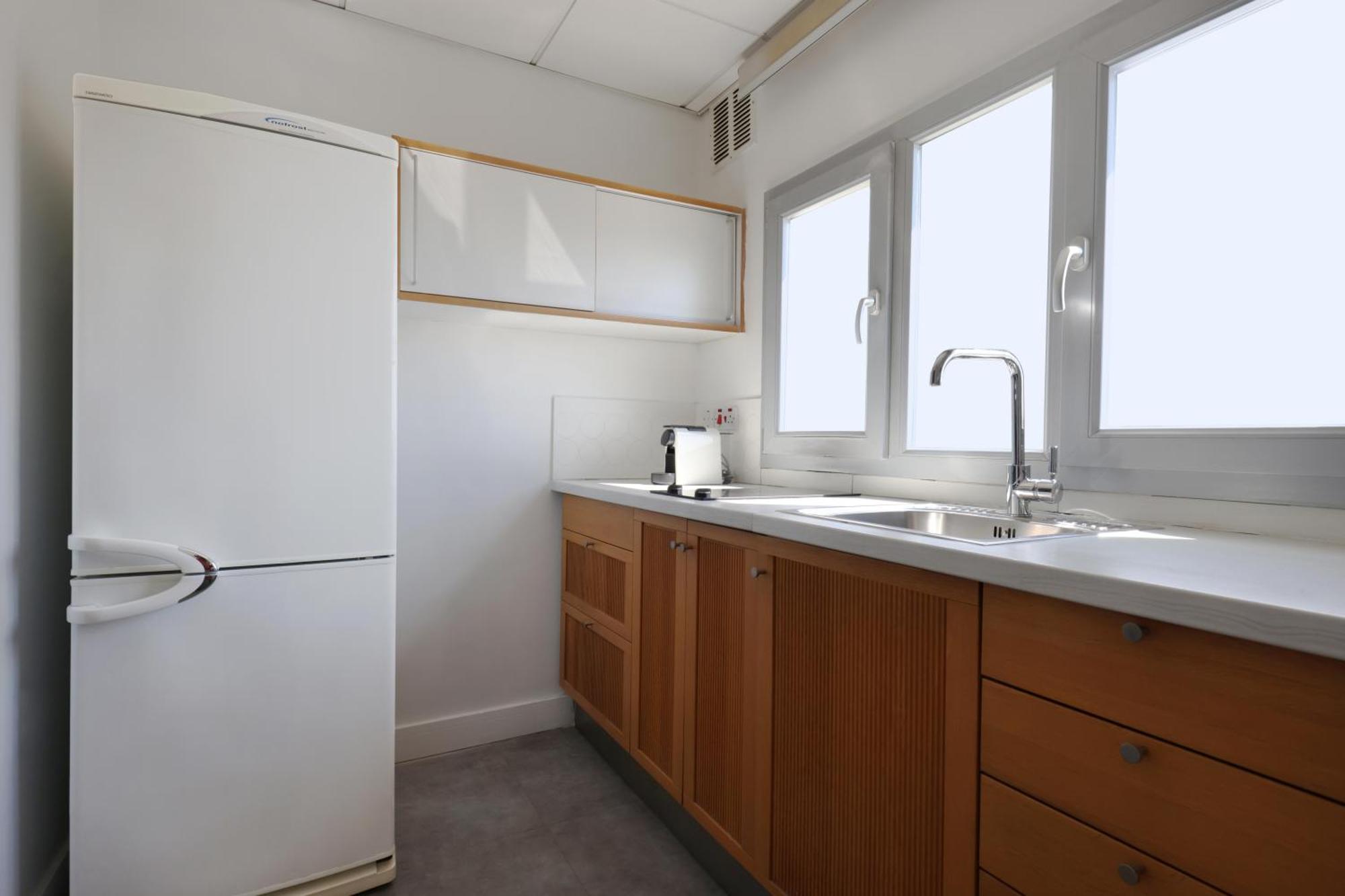 Phaedrus Living Mini Art House Pollock Apartment